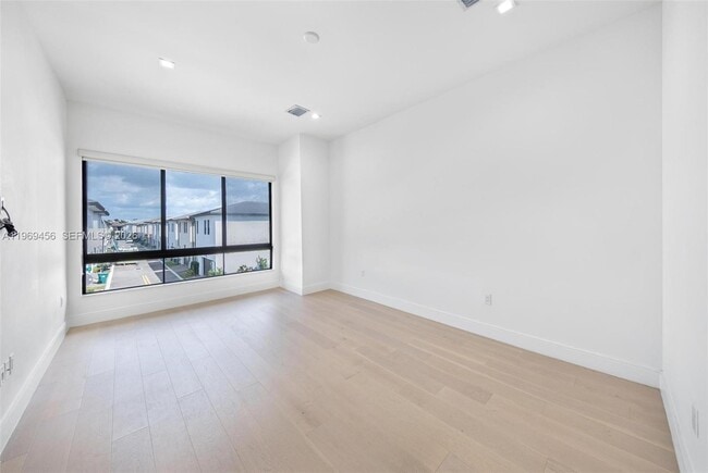 Building Photo - 8120 NW 43rd St