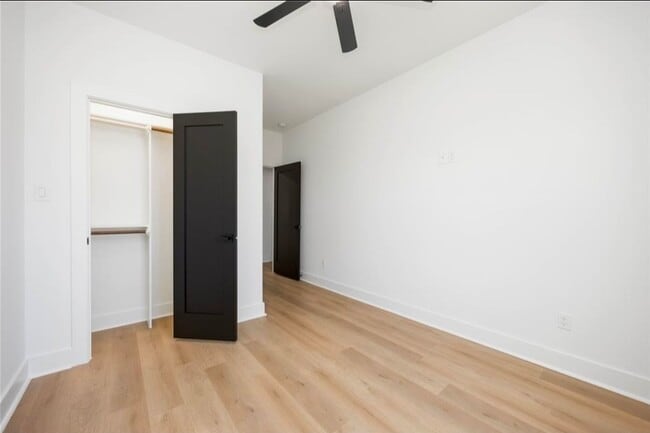 Building Photo - 4117 Shelby Cir