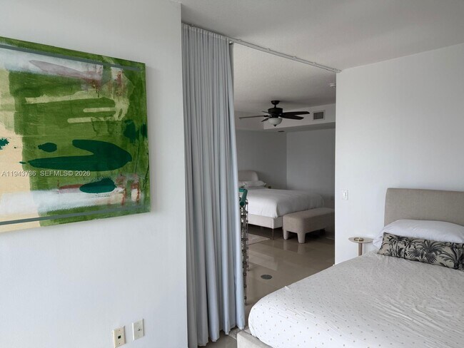 Building Photo - 41 SE 5th St