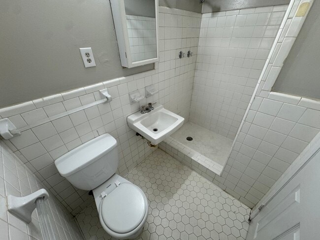 Building Photo - 4140 Crain Rd