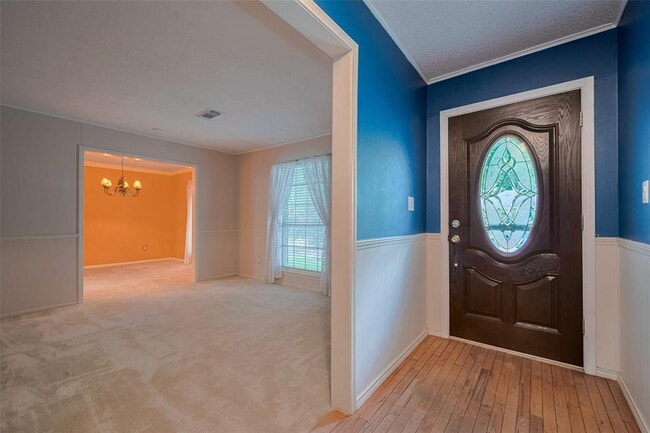 Building Photo - 15222 Torry Pines Rd