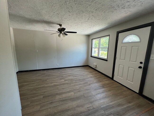 Building Photo - 3010 Indiana Ave