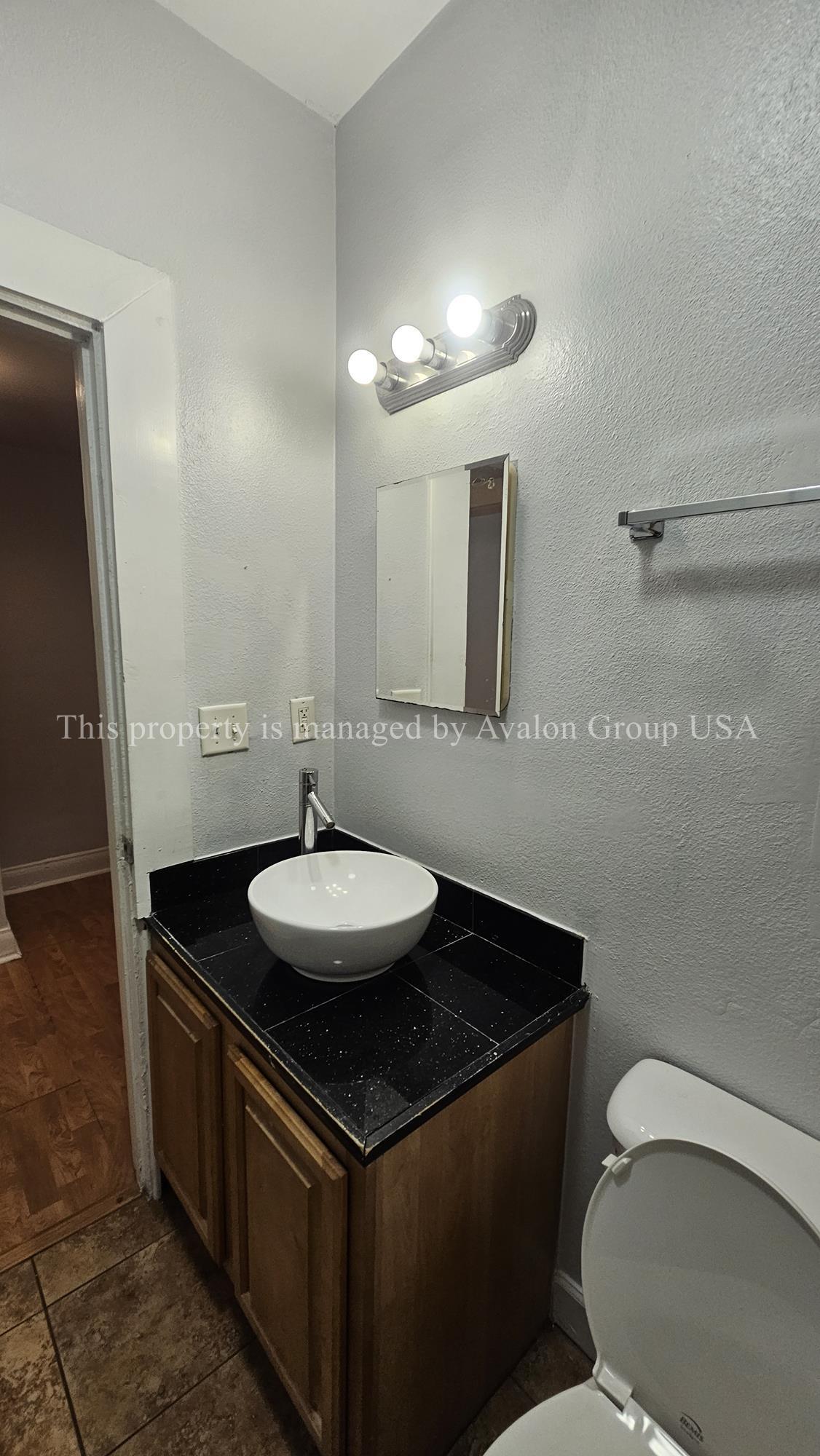 Building Photo - 2655 College St