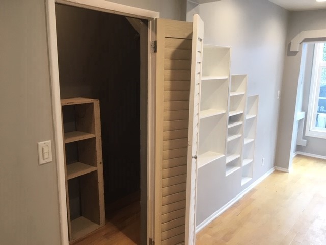 LR Closet - 8566 Rugby Dr