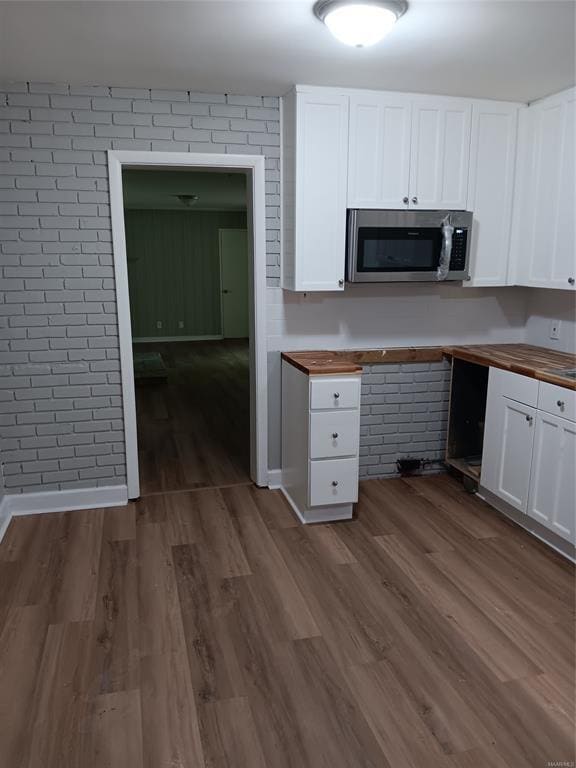 Building Photo - 2868 Colonial Dr