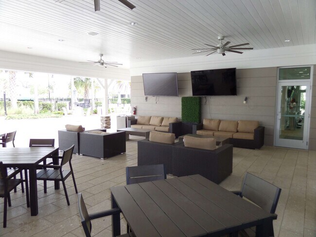 Building Photo - 7997 Penrose Pl