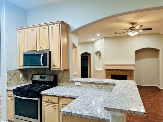 Building Photo - 11405 White Forge Ct
