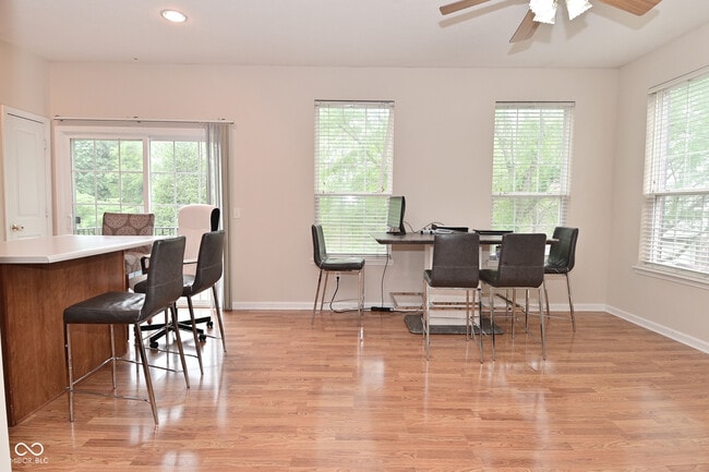 Building Photo - 11829 Esty Way