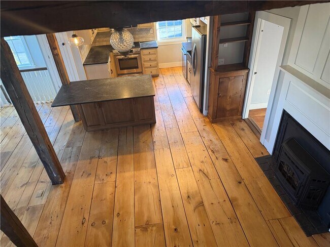 Building Photo - 31 Bradford St