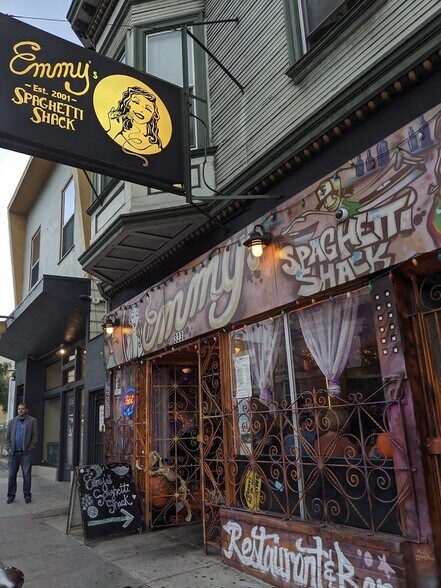 Mission restaurants a block away - 645 San Jose Ave