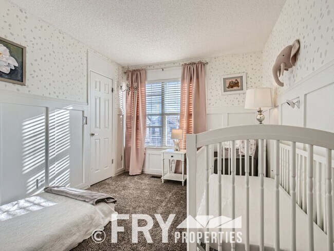 Building Photo - Beautiful Home Near Standley Lake