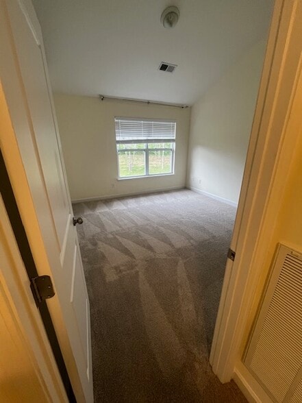 Main Bedroom - 3224 Lincoya Creek Dr
