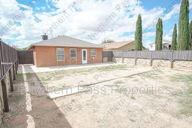 Building Photo - 4020 Tierra Inez Pl