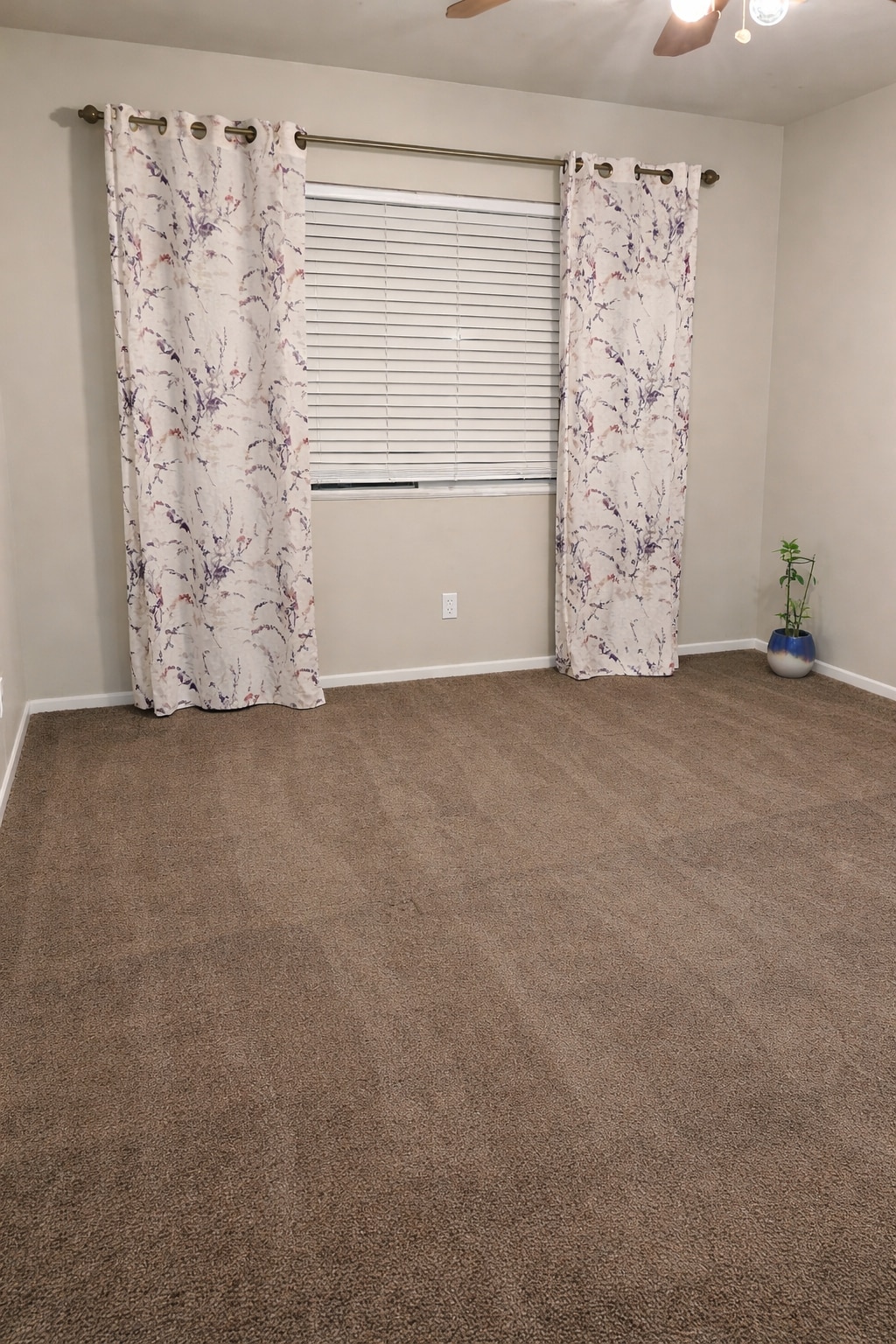 Building Photo - 8031 Dorinda Ave