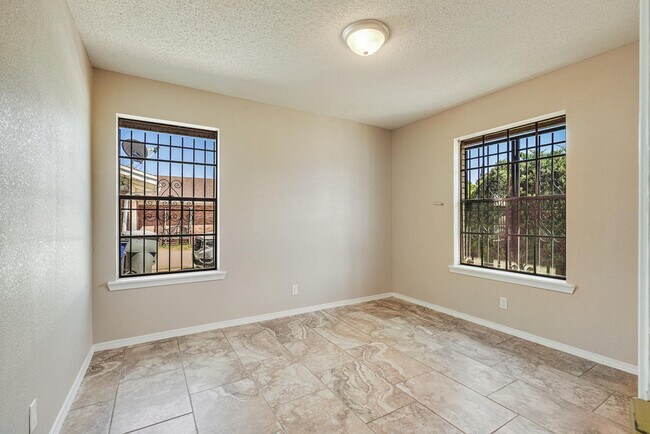 Building Photo - 5301 Marcillus Ave