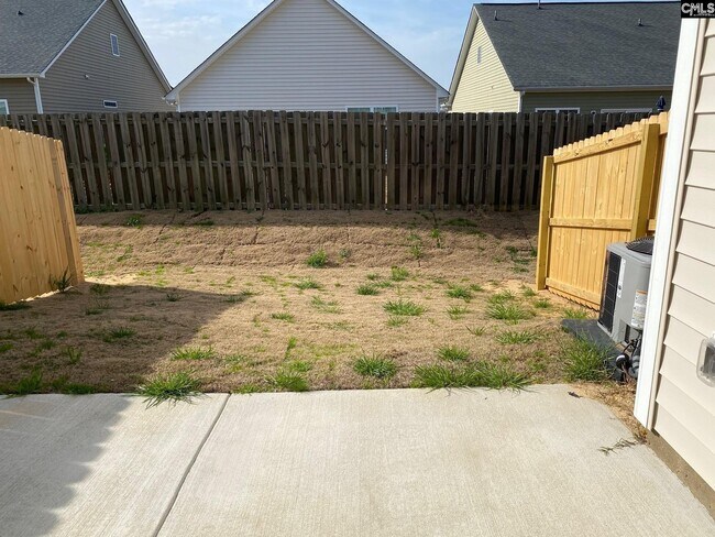 Building Photo - 220 Bluewing Dr