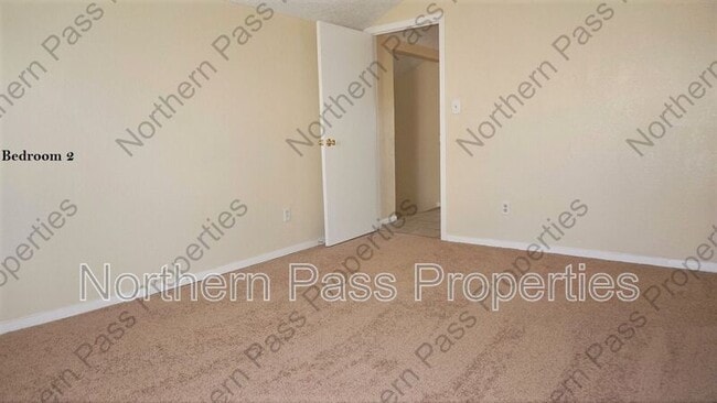 Building Photo - 3403 Pershing Dr