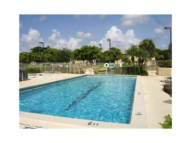 Building Photo - 661 Cypress Lake Blvd