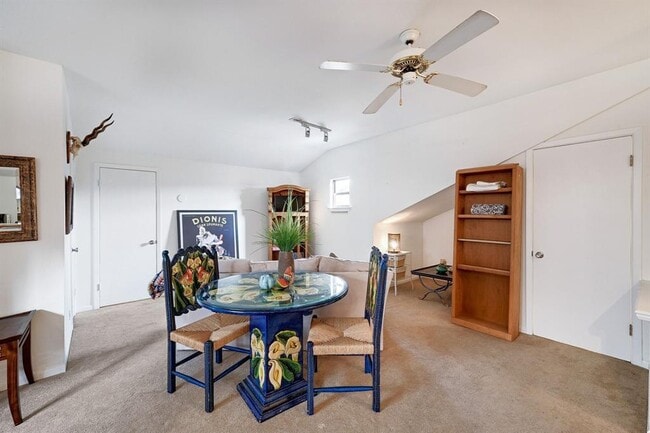 Building Photo - 4407 Jessamine Hollow