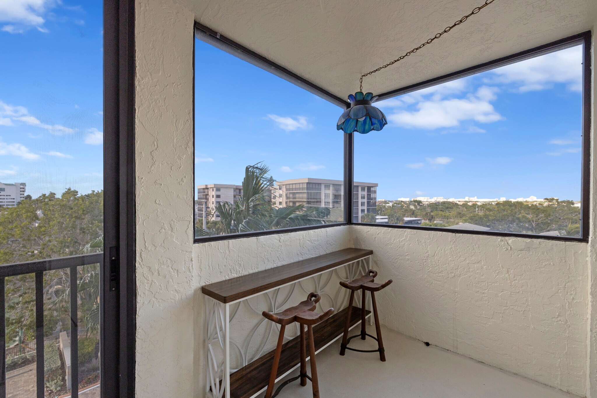 Lanai - 1104 Benjamin Franklin Dr