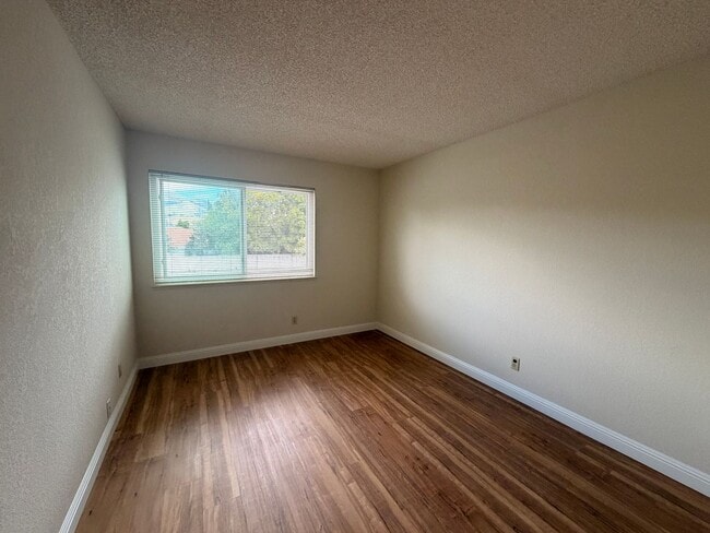 Building Photo - $4,600 | 4 Bed 2.5 Bath Available in Milpitas, CA!