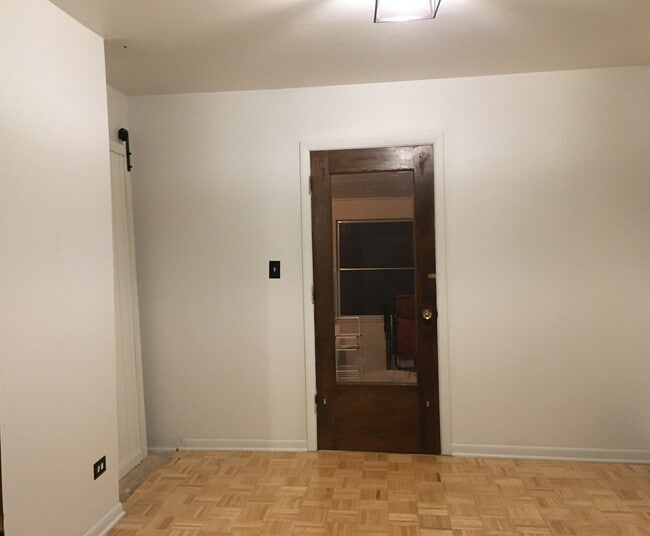 Building Photo - 6550 W Ebinger Dr