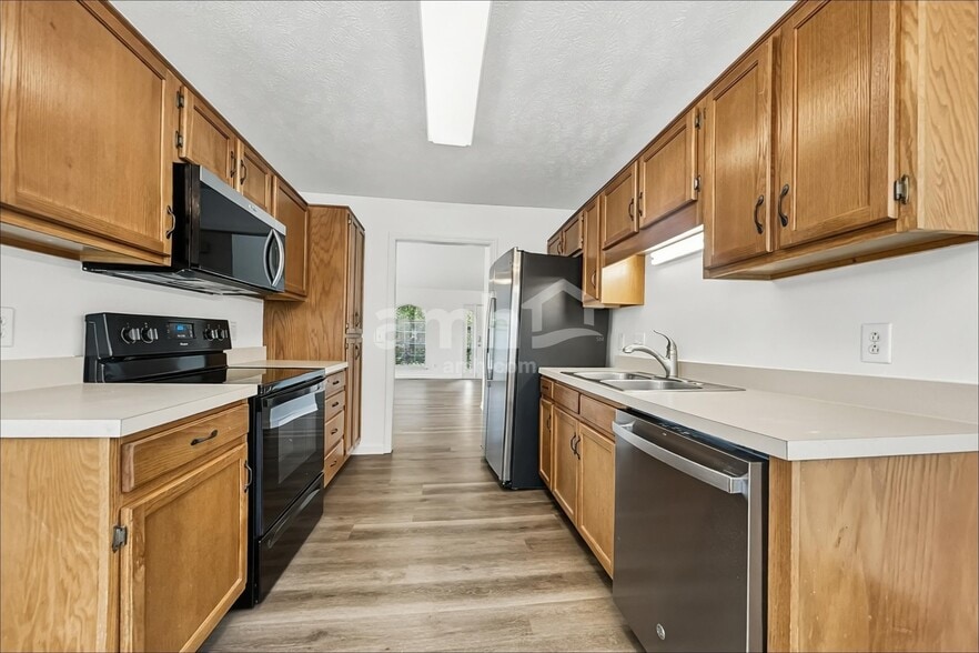 Building Photo - 4036 Bryce Rd