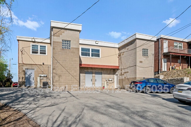 Building Photo - 13900 US-30