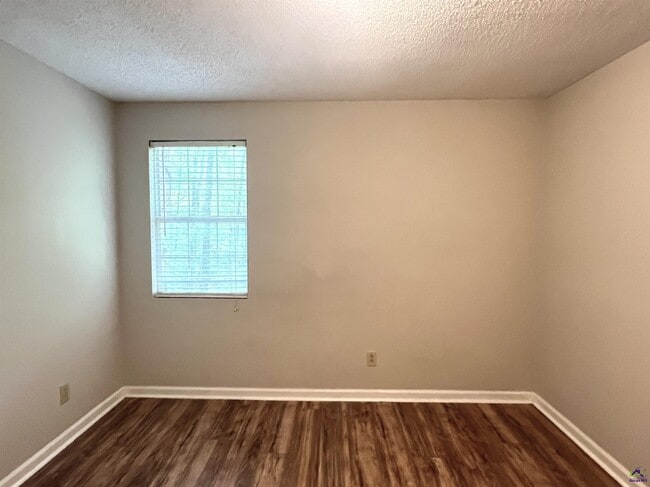 Building Photo - 536 Loblolly Ln