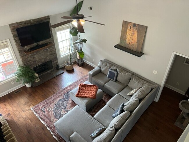 Building Photo - 849 E Accipiter Cir