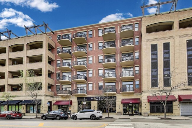 Primary Photo - 1301 W Madison St