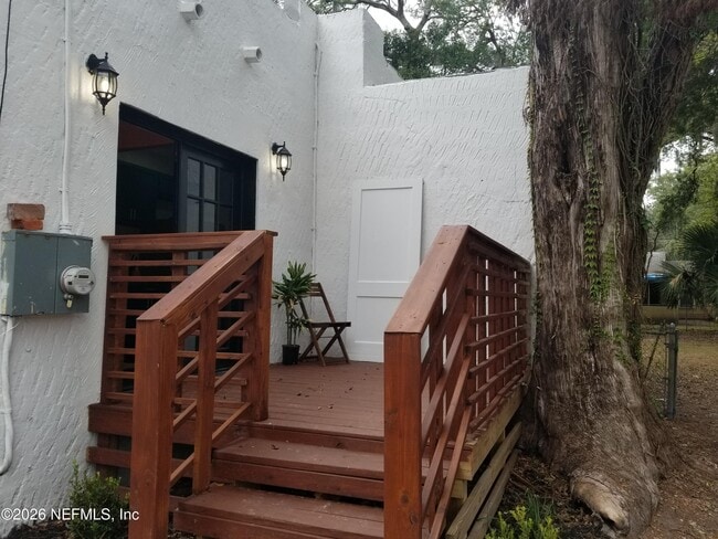 Building Photo - 519 W 26th St