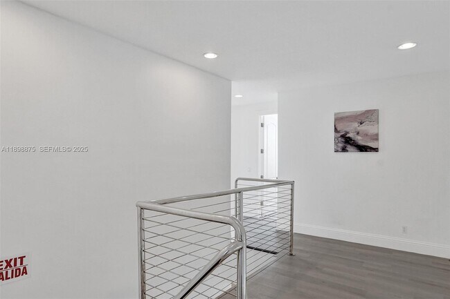 Building Photo - 1207 SW 21st St