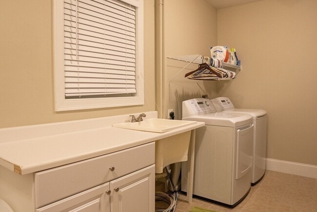 Building Photo - 9 Park St