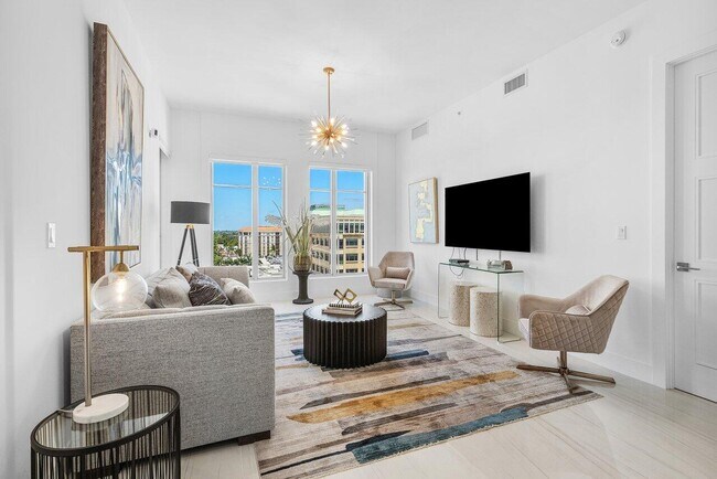 Building Photo - 155 E Boca Raton Rd