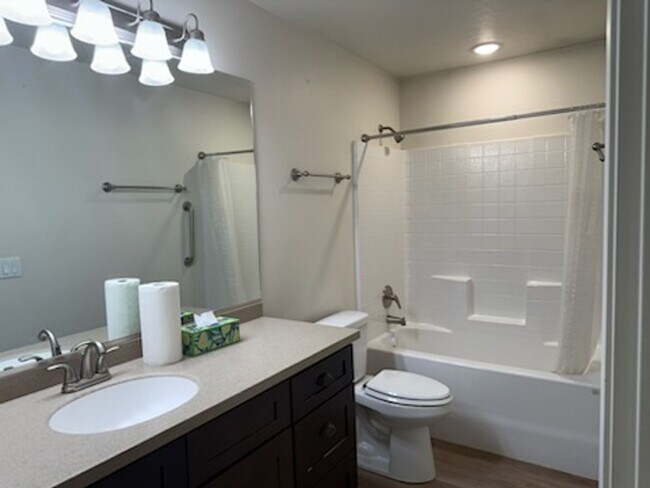 Building Photo - Rural freedom