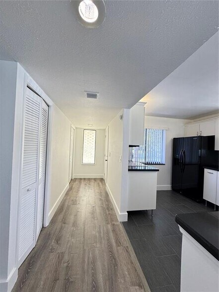 Building Photo - 16215 Saddle Club Rd