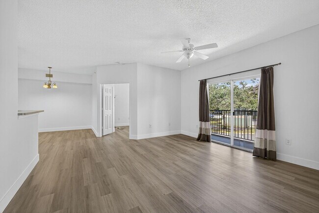 Building Photo - 340 Crestwood Cir