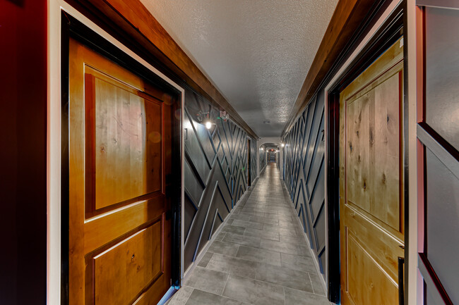 Building Photo - Fremont Manor