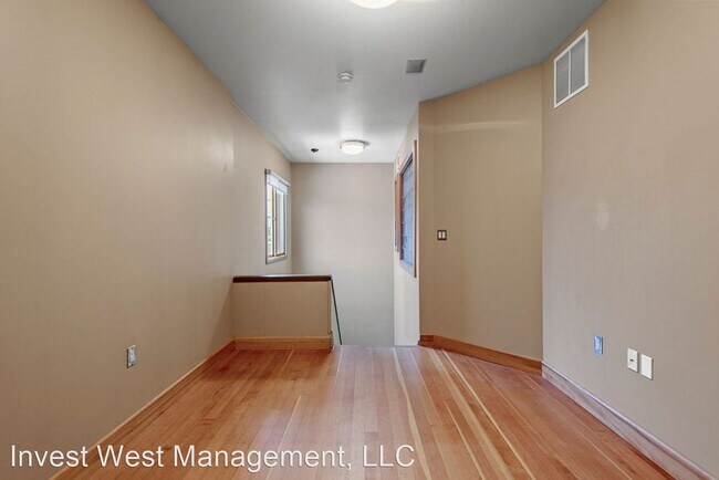 Building Photo - 1 br, 2 bath House - 1335 14 Avenue Ste 200