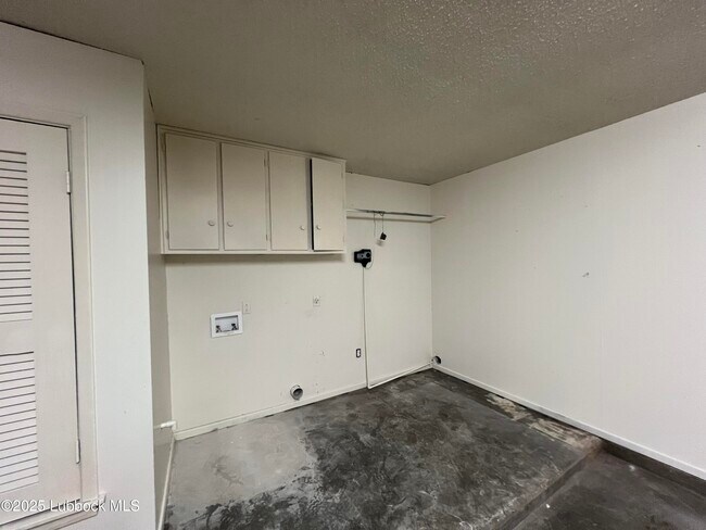 Building Photo - 5513 2nd St