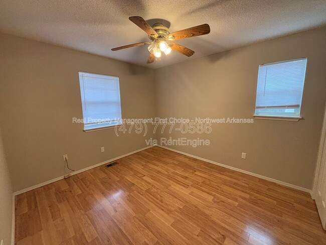 Building Photo - 3213 Cardinal Creek Cir