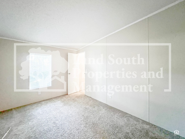 Building Photo - 5638 Cherry Tree Dr