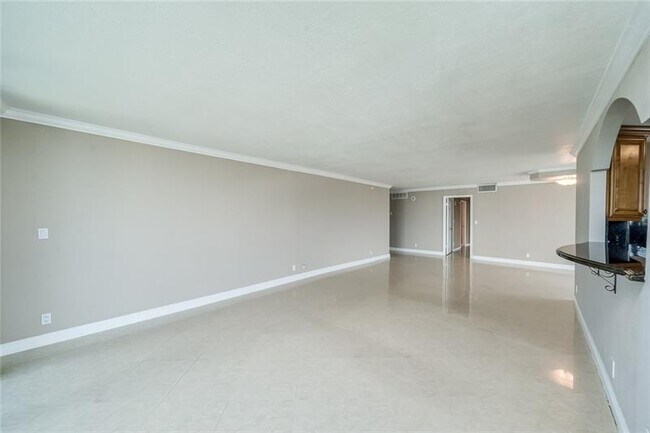Building Photo - 1360 S Ocean Blvd