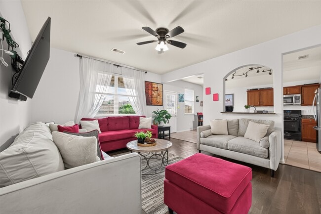 Building Photo - 16123 Duck Tail Ln