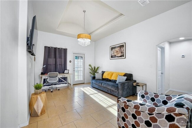 Building Photo - 4915 N Aguajito St