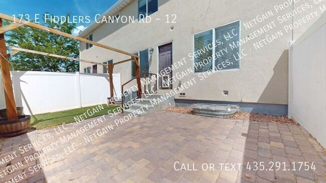 Building Photo - 173 E Fiddlers Canyon Rd