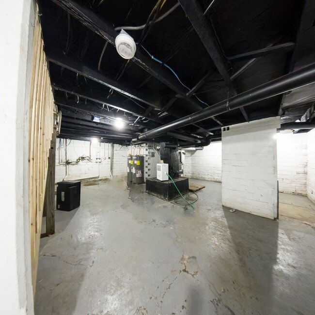 Building Photo - 114 N 7th St