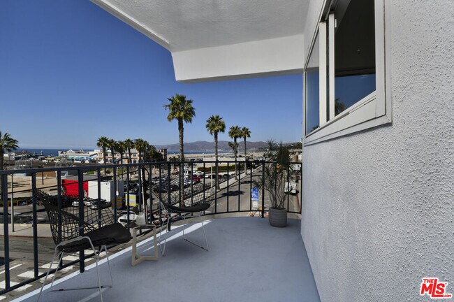 Building Photo - 1649 Appian Way