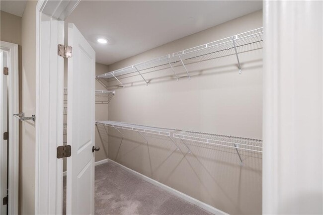 Building Photo - 2088 Nuthatch Dr